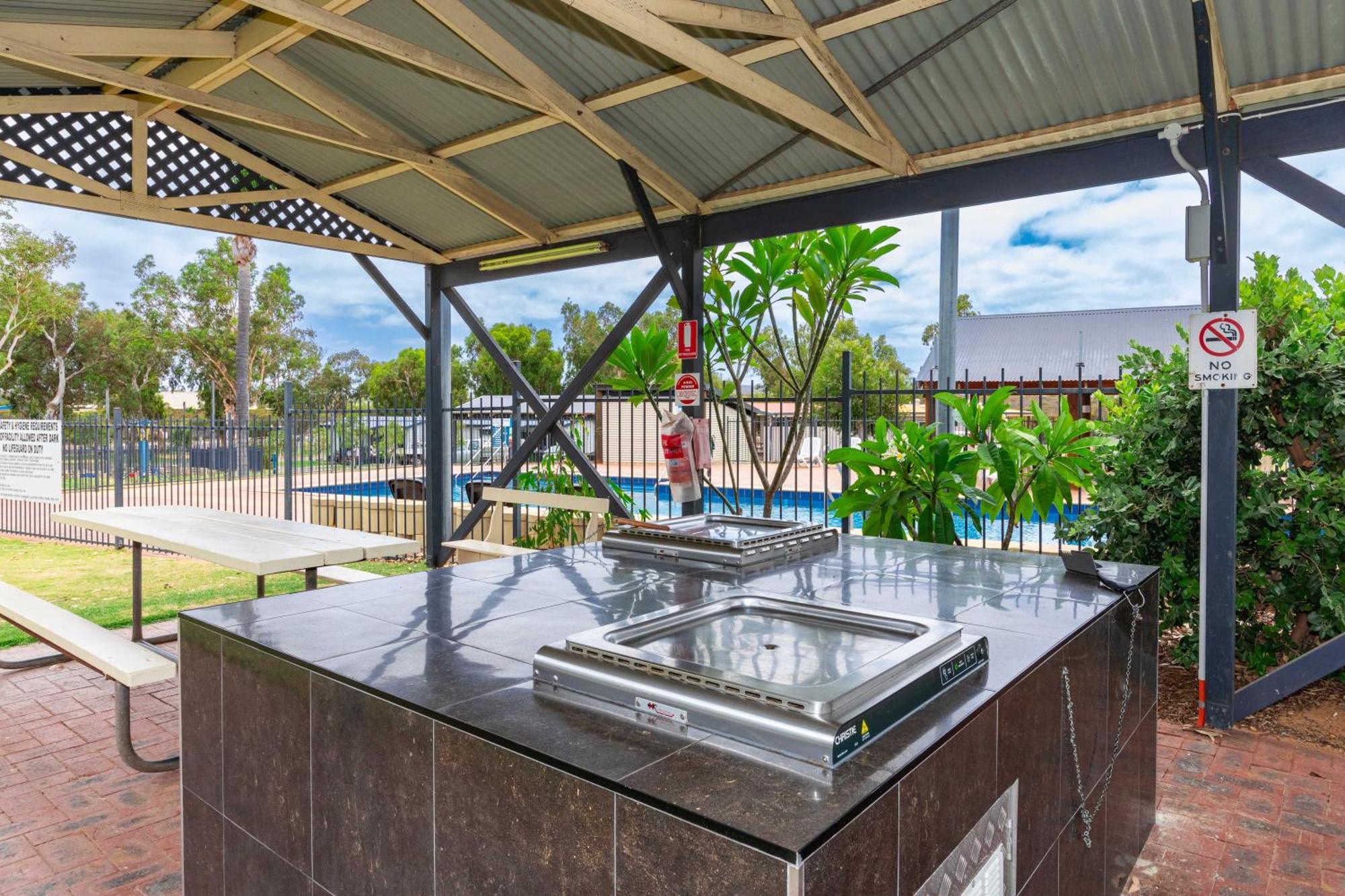 Kalbarri Tudor Holiday Park ภายนอก รูปภาพ