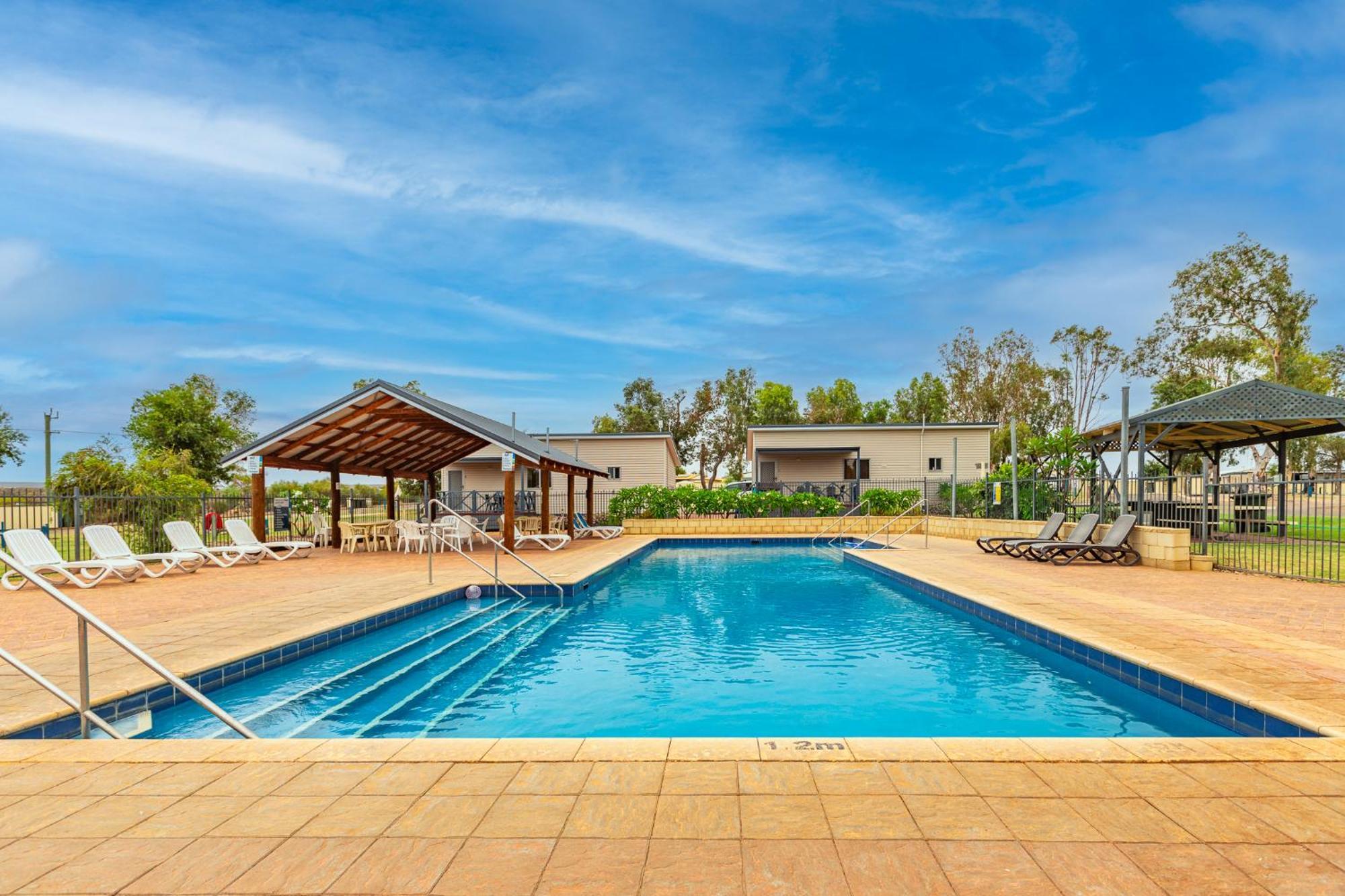 Kalbarri Tudor Holiday Park ภายนอก รูปภาพ