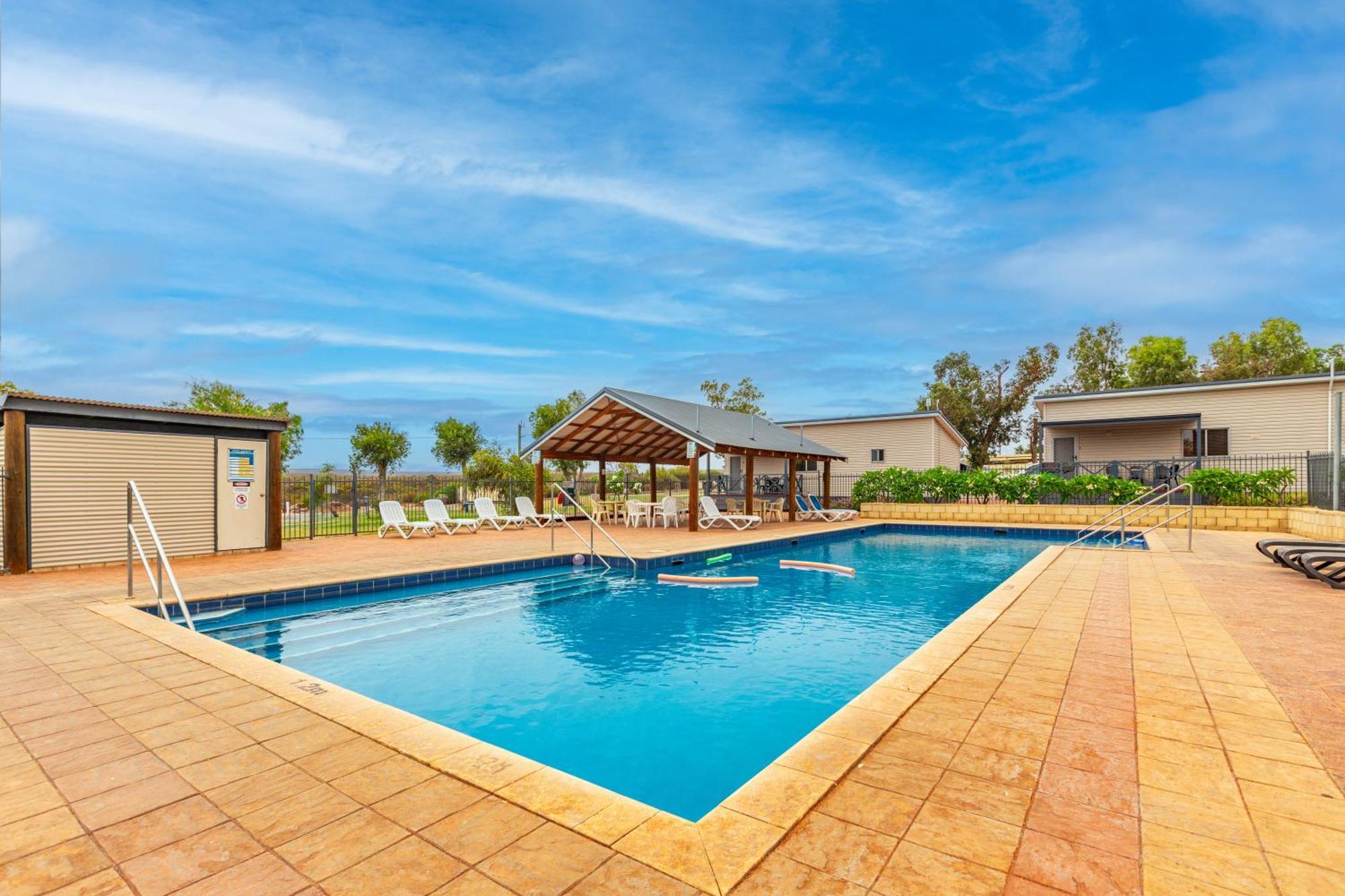 Kalbarri Tudor Holiday Park ภายนอก รูปภาพ